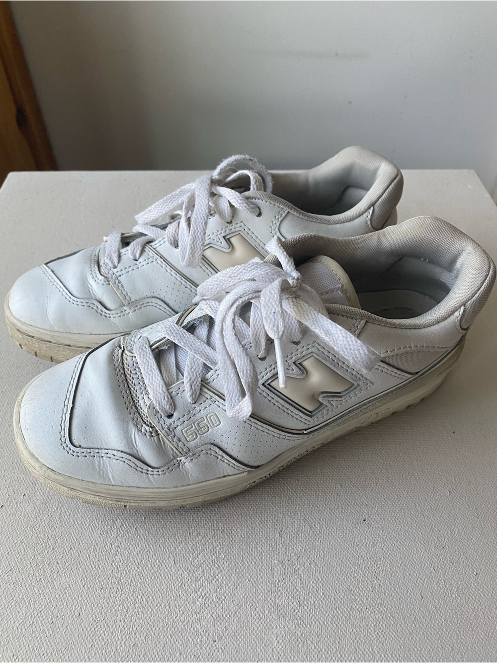 New Balance • 550 Sneakers Sz 7